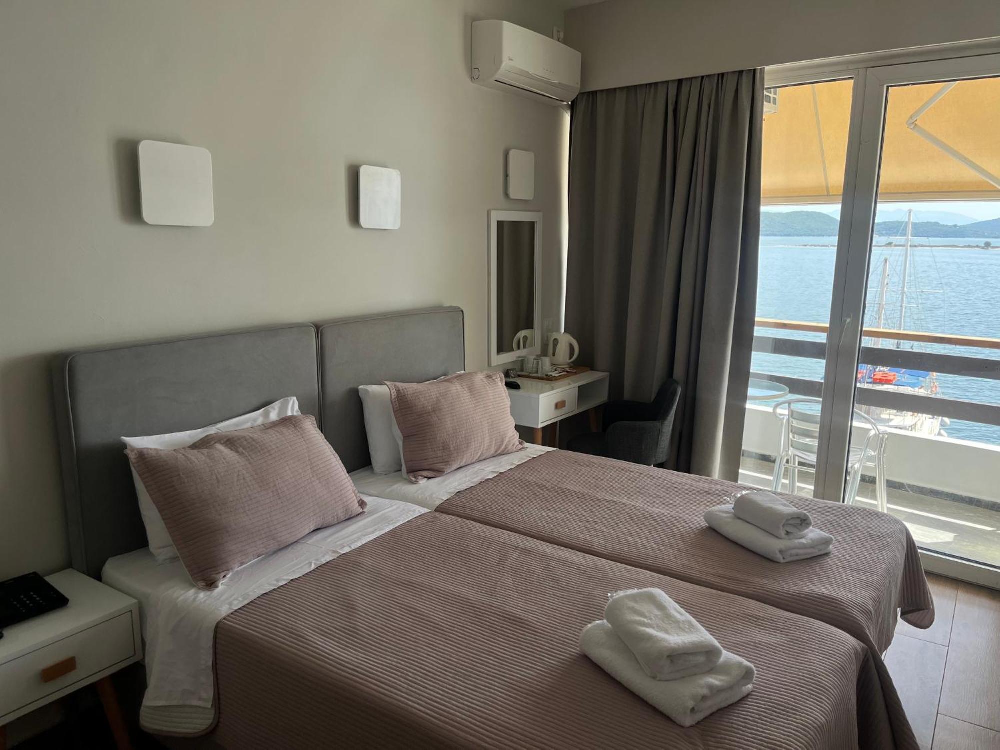 Hotel Avra بريفيزا المظهر الخارجي الصورة