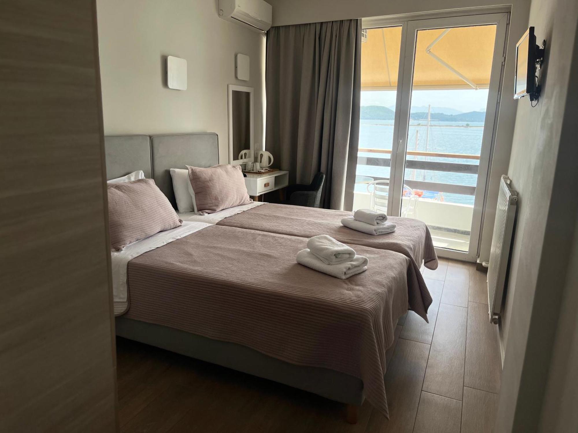 Hotel Avra بريفيزا المظهر الخارجي الصورة